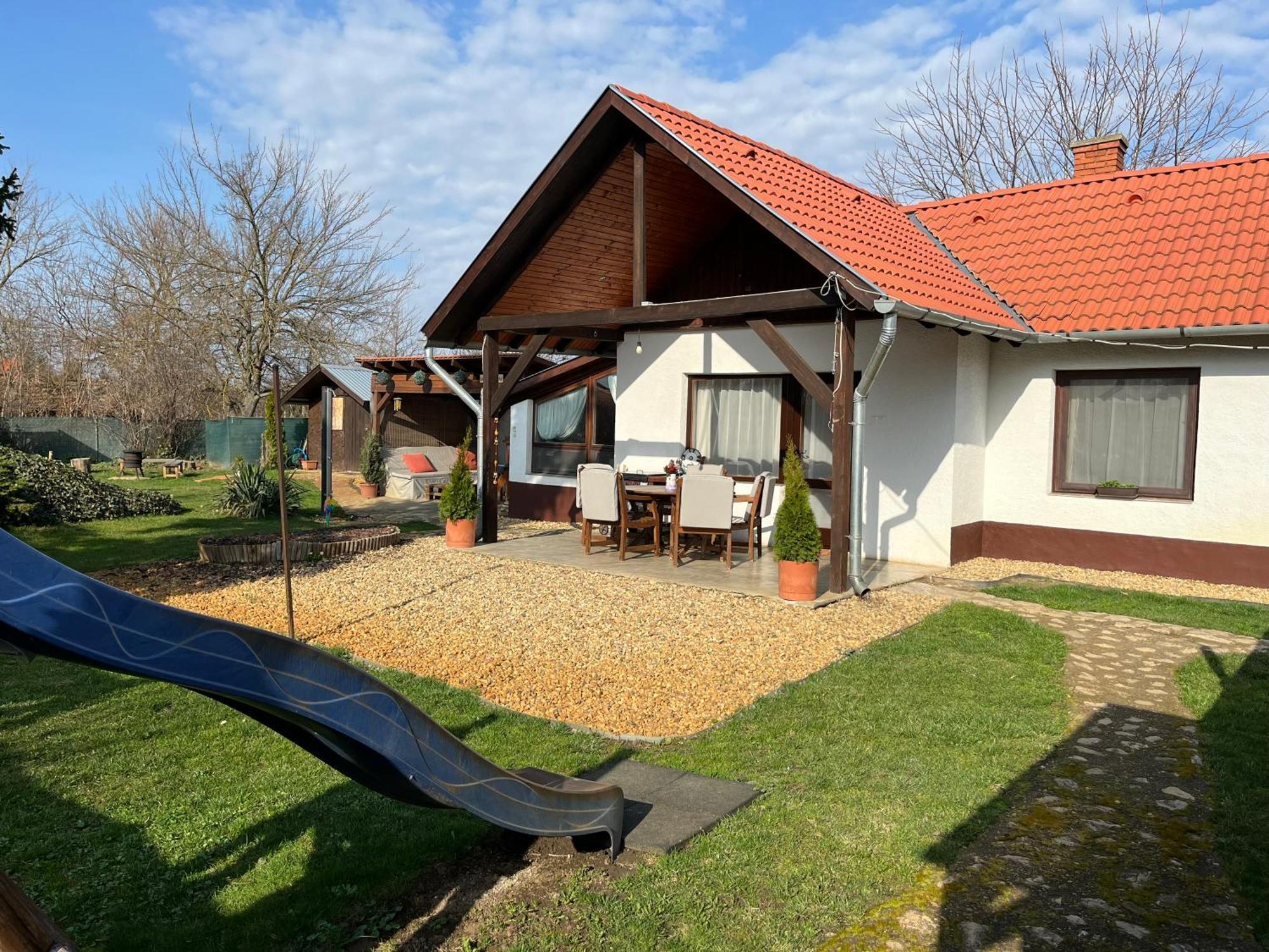Villa Idill Ueduelohaz Tiszafüred Exterior foto